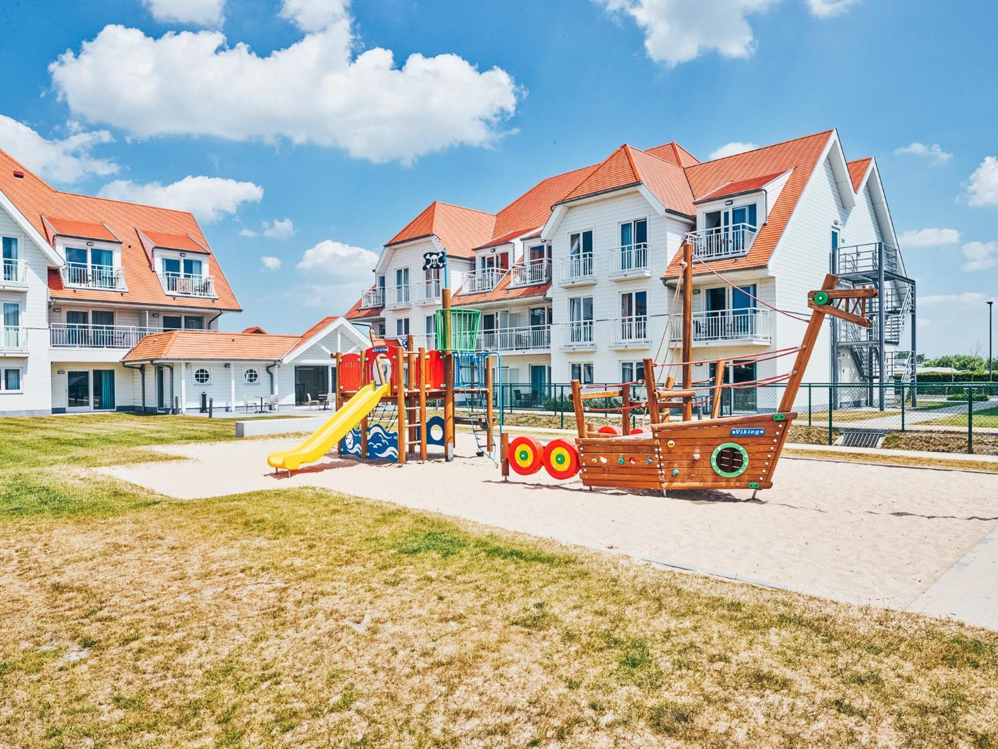 Holiday Suites Nieuwpoort Ngoại thất bức ảnh